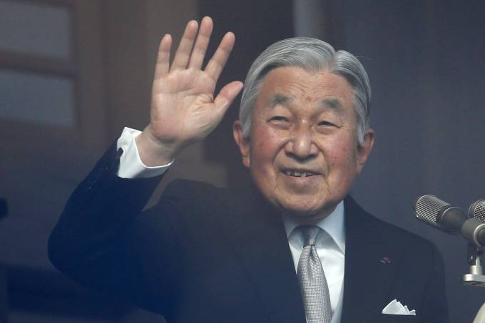 Akihito desejou para as pessoas uma vida "tranquila e rica espiritualmente" em 2017