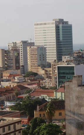 No documento, a S&P estima que a economia angolana, que tem a classificação de ‘B’, abaixo da linha de investimento