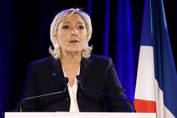"O objetivo do programa é, acima de tudo, devolver a liberdade para a França e dar voz ao povo", disse Le Pen 