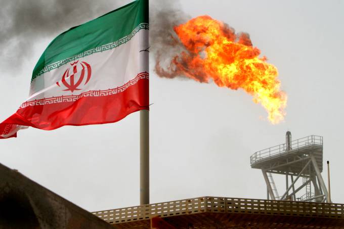 O país teme que um recente teste de mísseis possa levar a um movimento dos EUA para dissuadir empresas estrangeiras de investir no petróleo iraniano