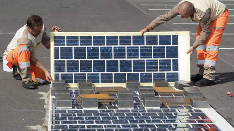 Rodovias solares: cada quilômetro da cobertura Wattway é capaz de fornecer energia para 5 000 habitantes.