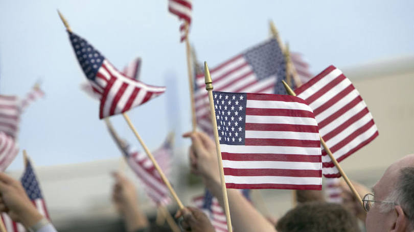 Bandeiras dos Estados Unidos: após uma década e meia de queda, o índice de suicídios voltou a crescer nos últimos 15 anos