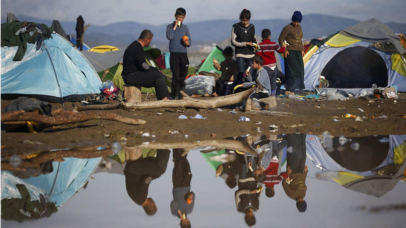 Refugiados: a Grécia começará a devolver os migrantes à Turquia a partir de domingo