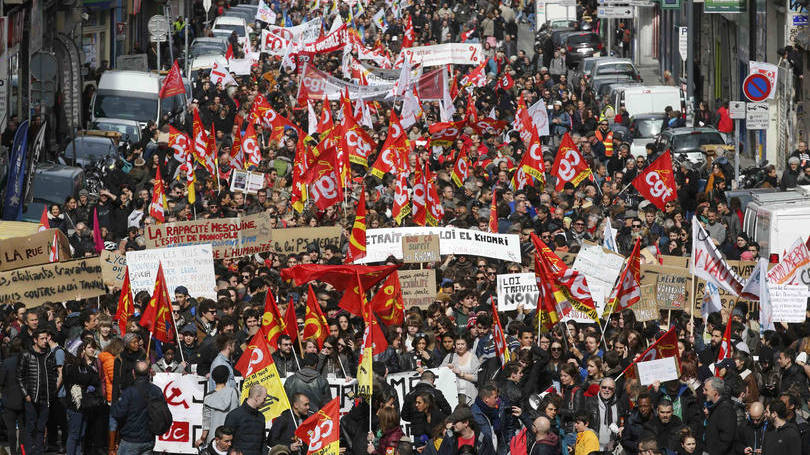 Protesto: o protesto coincide com uma greve ferroviária exigindo aumentos salariais que perturbou o transporte em todo o país