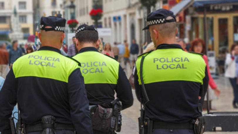 Policiais na Espanha: as infraestruturas aeroportuárias, os locais de grande afluência de pessoas e as zonas turísticas terão sua segurança aumentada