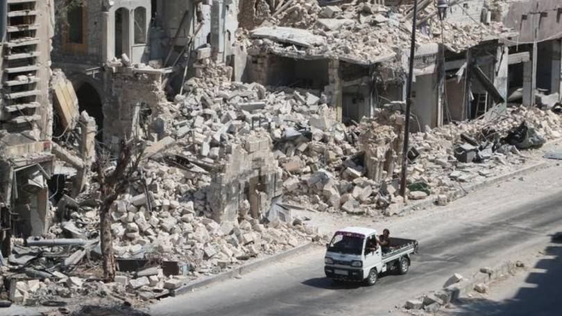Aleppo: bombardeios de aviões de guerra russos ou sírios impediram um hospital de continuar funcionando nesta quarta