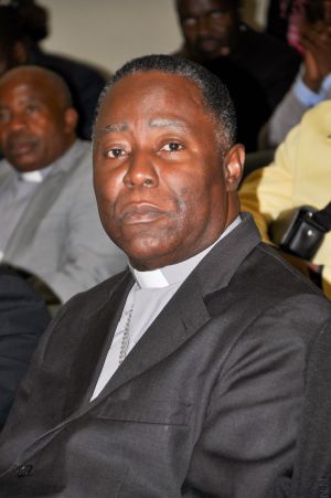  Bispos: “Falta de vontade política impede expansão da Radio Ecclesia”