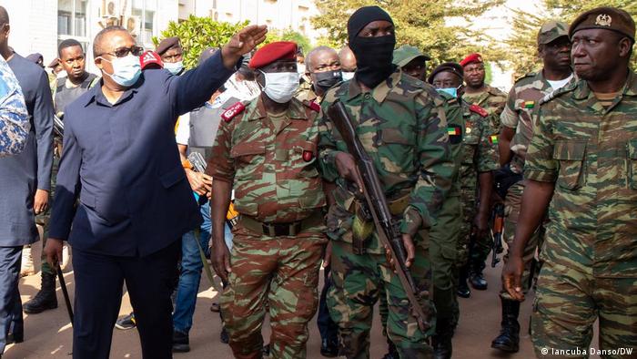 Presidente da Guiné-Bissau critica quem diz que o golpe foi "teatro"