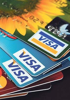 Bancos ‘castigam’ angolanos no estrangeiro com cortes no Visa