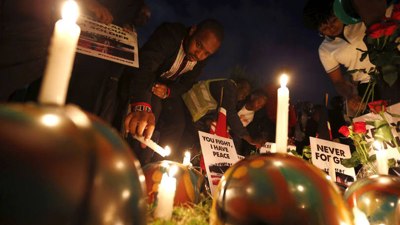 Ataque: "Mataram 19 pessoas, incluindo mulheres e crianças", afirmou o policial Mohamed Abdirahman