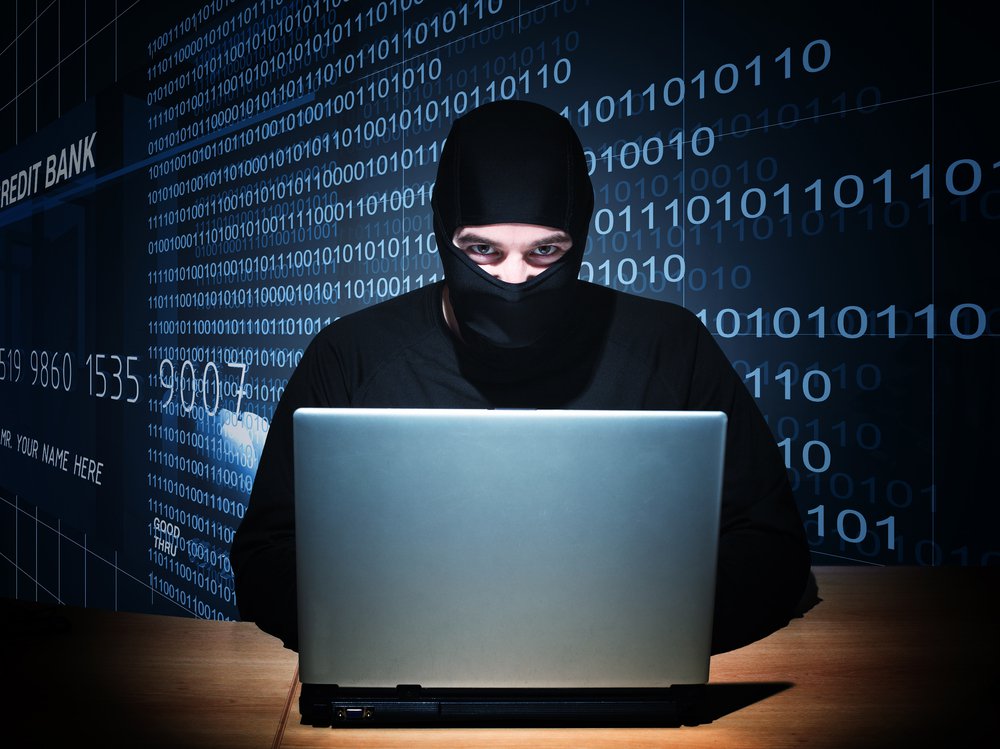 Hacker suspeito de roubar mais de mil milhões de euros detido em Espanha