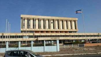 Parlamento cabo-verdiano investiga supostos certificados falsos de funcionários