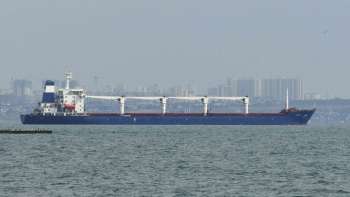 Primeiro cargueiro com cereais ucranianos deixa o porto de Odessa