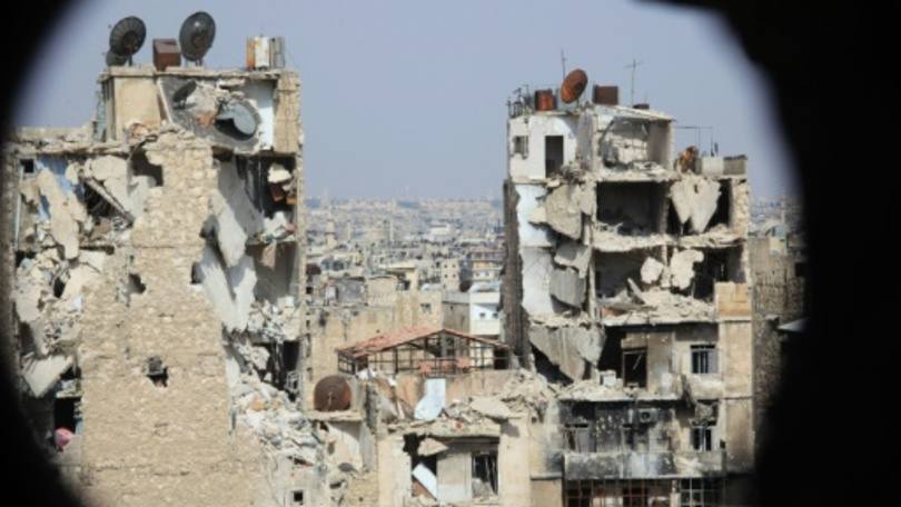 Síria: França e seus aliados se comprometeram a intensificar os bombardeios contra as bases do EI tanto na Síria como no Iraque