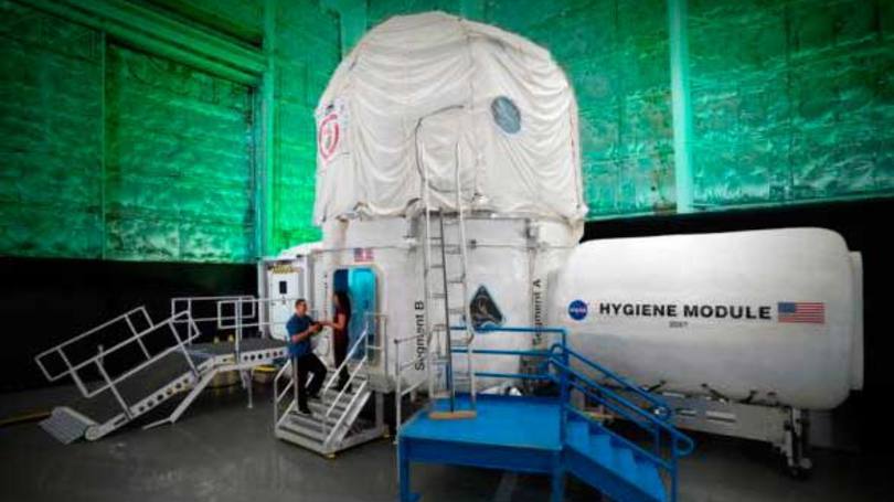 Cabine da Nasa: o único contato externo que as participantes terão será com a central da Nasa
