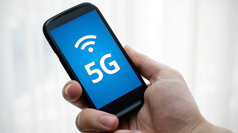 Celular com tecnologia 5G: "A declaração entre UE e Brasil sobre o 5G permitirá uma colaboração estreita, projetos e padrões comuns", afirmou o comissário europeu