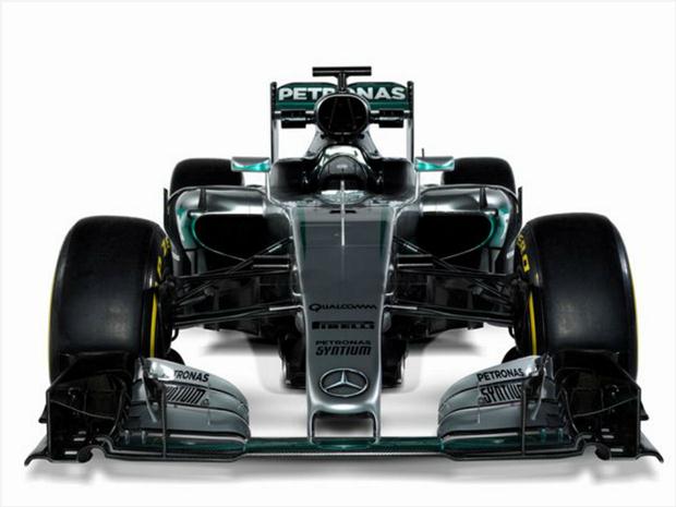 Escuderia campeã nas duas últimas temporadas, equipe de Lewis Hamilton e Nico Rosberg, apresentou fotos do W07