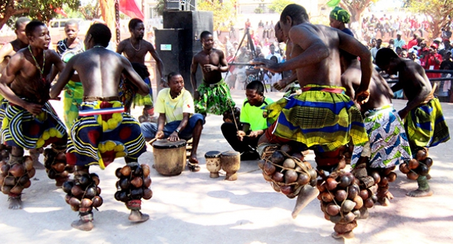 FESTIVAL NACIONAL DA CULTURA: MOMENTO DA CONSCIENCIALIZAÇÃO DA POPULAÇÃO