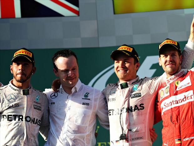 Pilotos da Mercedes dividiram pódio com Sebastian Vettel na Austrália e acreditam em perda de hegemonia