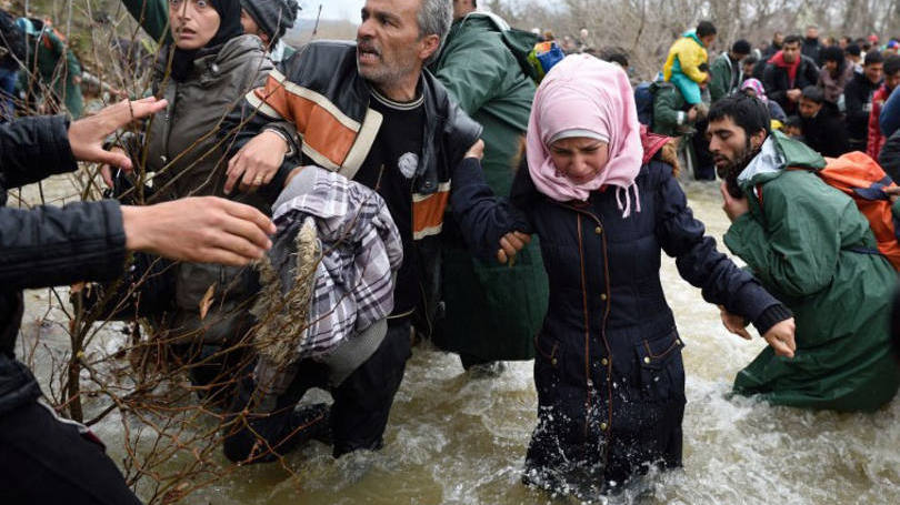 Refugiados: a UE também deu seu aval para que cinco países prolonguem os controles nas fronteiras internas do espaço de livre circulação Schengen por seis meses