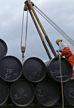 Preço do barril de petróleo cai para 38,28 dólares