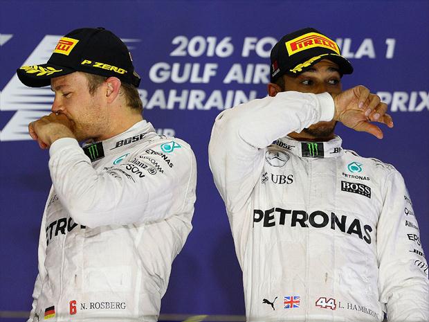 Lewis Hamilton cutucou Nico Rosberg, companheiro de equipe na Mercedes