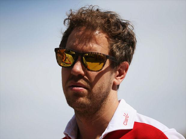 Vettel foi forçado a abandonar o GP do Bahrein na volta de classificação, por problemas no motor