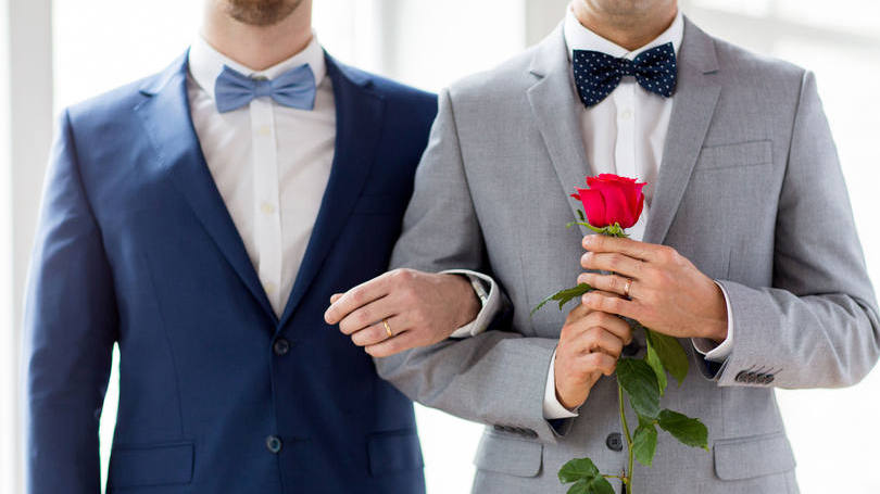 Casamento gay: a nova disposição permitirá também aos pastores e outras figuras eclesiásticas que não estejam de acordo com a medida abster-se de participar das cerimônias