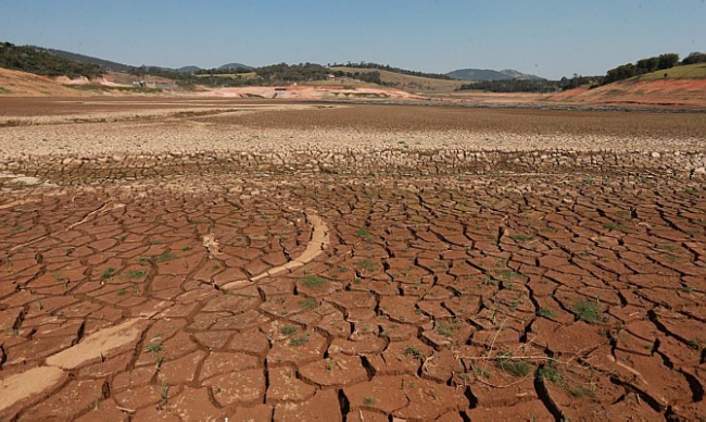 SECA: GOVERNO DECRETA ALERTA VERMELHO