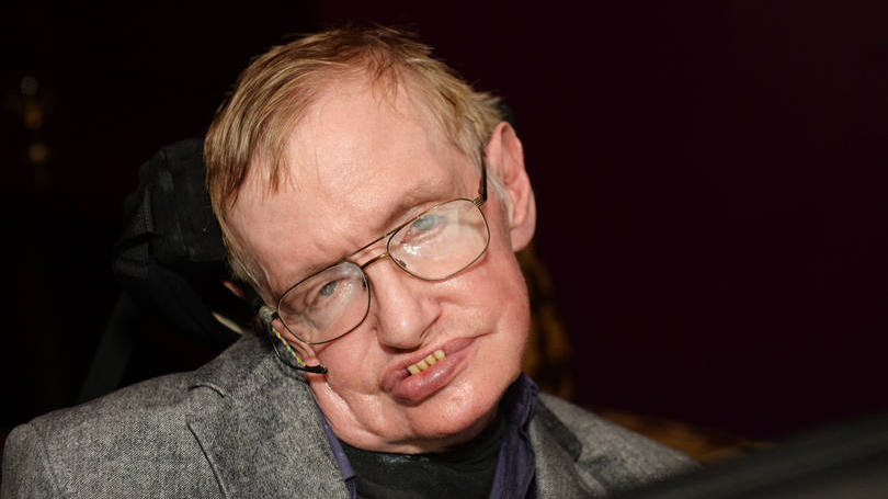 Stephen Hawking: oito horas depois de abrir a conta, já contava com 1,3 milhões de seguidores, contra os 35,9 mil que possui no Twitter