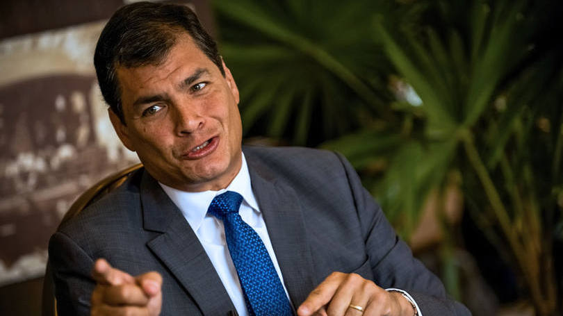O presidente do Equador, Rafael Correa, vende ativos do país para lidar com emergência