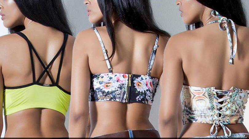 Roupas: "vestimenta não permitida: minissaia, roupa apertada, shorts, roupa de ginástica, camiseta que exiba o umbigo, transparências e calças justas", diz igreja