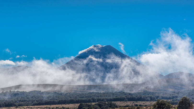 Vulcão: o Ruapehu é um vulcão ativo de 2.797 metros de altura, situado a 241km ao nordeste de Wellington, que registrou fortes erupções em 1895, 1945, 1995 e 1995