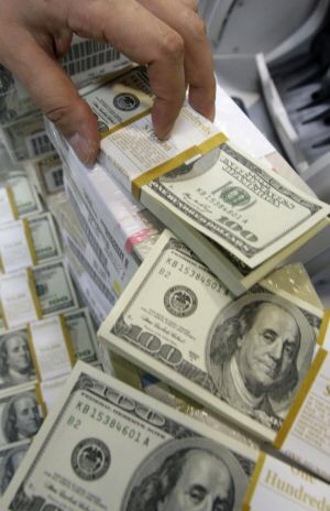 O BNA esclarece que o montante restante destinou-se à aquisição ao exterior de medicamentos, pelo Ministério da saúde