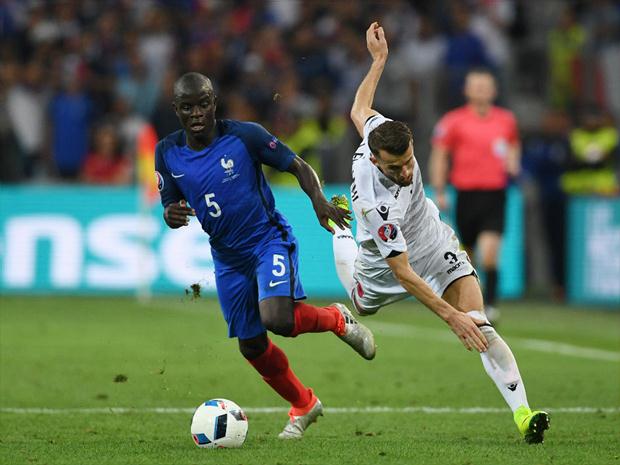 Sensação no campeão inglês Leicester, N'Golo Kanté apontou falta de ritmo como um dos fatores para as más atuações da França