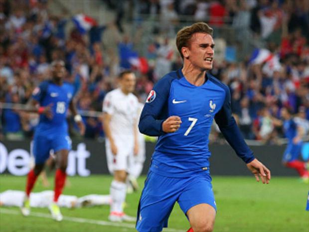 Antonie Griezmann marcou o primeiro gol da vitória francesa contra a Albânia, por 2 a 0