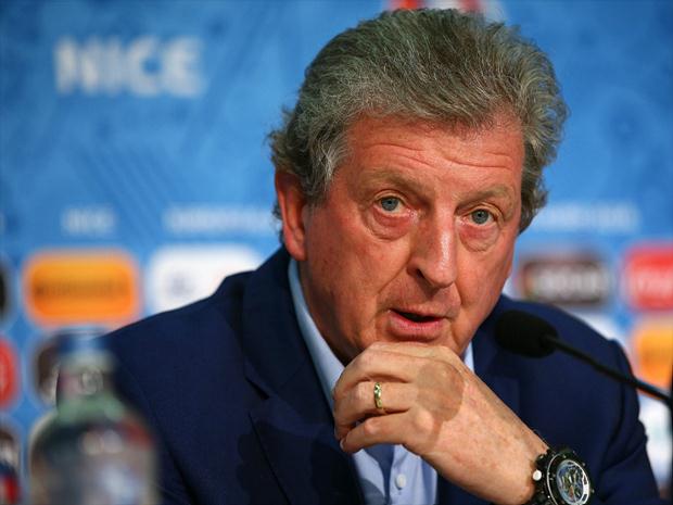 Técnico da Inglaterra desde 2012, Hodgson vem sendo contestado pela mídia inglesa