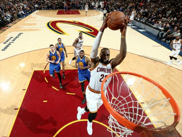 Lebron James, grande estrela dos Cavs, carregou o time à vitória