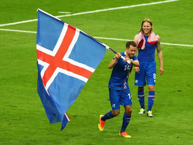 Vitória por 2 a 1 sobre a Áustria garantiu a classificação dos islandeses para as oitavas de final 