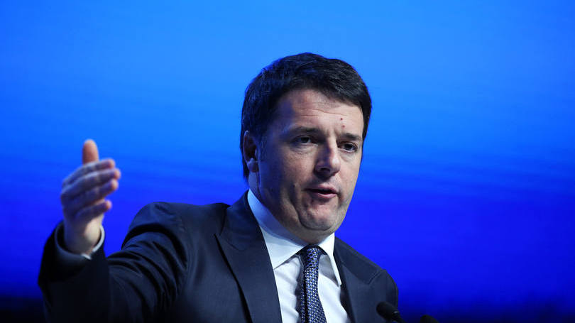 Matteo Renzi, primeiro-ministro da Itália, falando na conferência de Davos, na Suíça