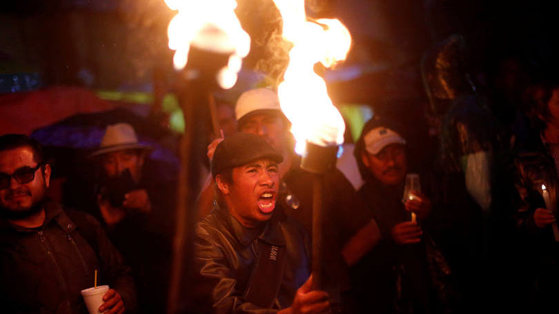 Protestos: no Twitter, o presidente mexicano, Enrique Peña Nieto, promotor da reforma, lamentou "a perda de vidas humanas"