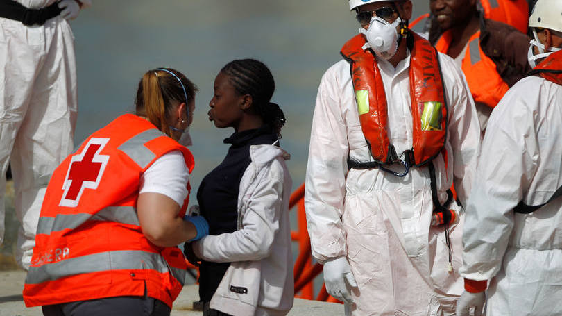 Imigrantes: dois corpos foram resgatados de um bote de borracha