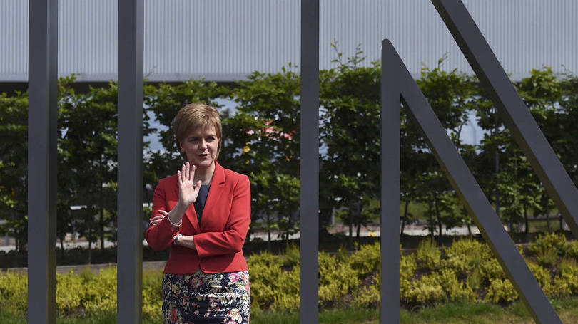 Nicola Sturgeon: "O voto deixa claro que a população da Escócia vê o seu futuro como parte da União Europeia"