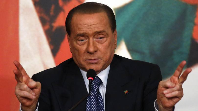 Silvio Berlusconi: os veículos de imprensa italianos explicaram que, por enquanto, não estão previstas intervenções cirúrgicas