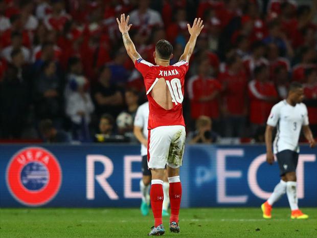 Fragilidade da camisa foi motivo de piadas até entre os jogadores da Suíça