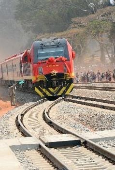 General Electric entrega locomotivas à Angola este ano