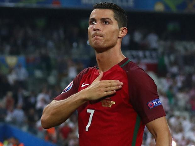 CR7 passou em branco diante do confronta contra a Polônia, nas quartas de final da Eurocopa, mas converteu seu pênalti na disputa decisiva