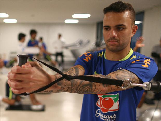 Atacante Luan aprovou formação ofensiva ao lado de Neymar, Gabriel Jesus e Gabigol na seleção