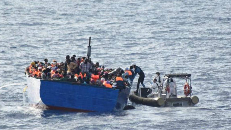 Migrantes: ao todo, os restos mortais de 458 pessoas foram retiradas da embarcação, em abril de 2015, pela Marinha italiana