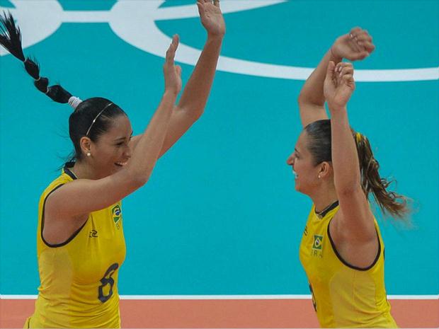 Nos Jogos do Rio, a ponteira Jaqueline pode conquistar a terceira medalha de ouro